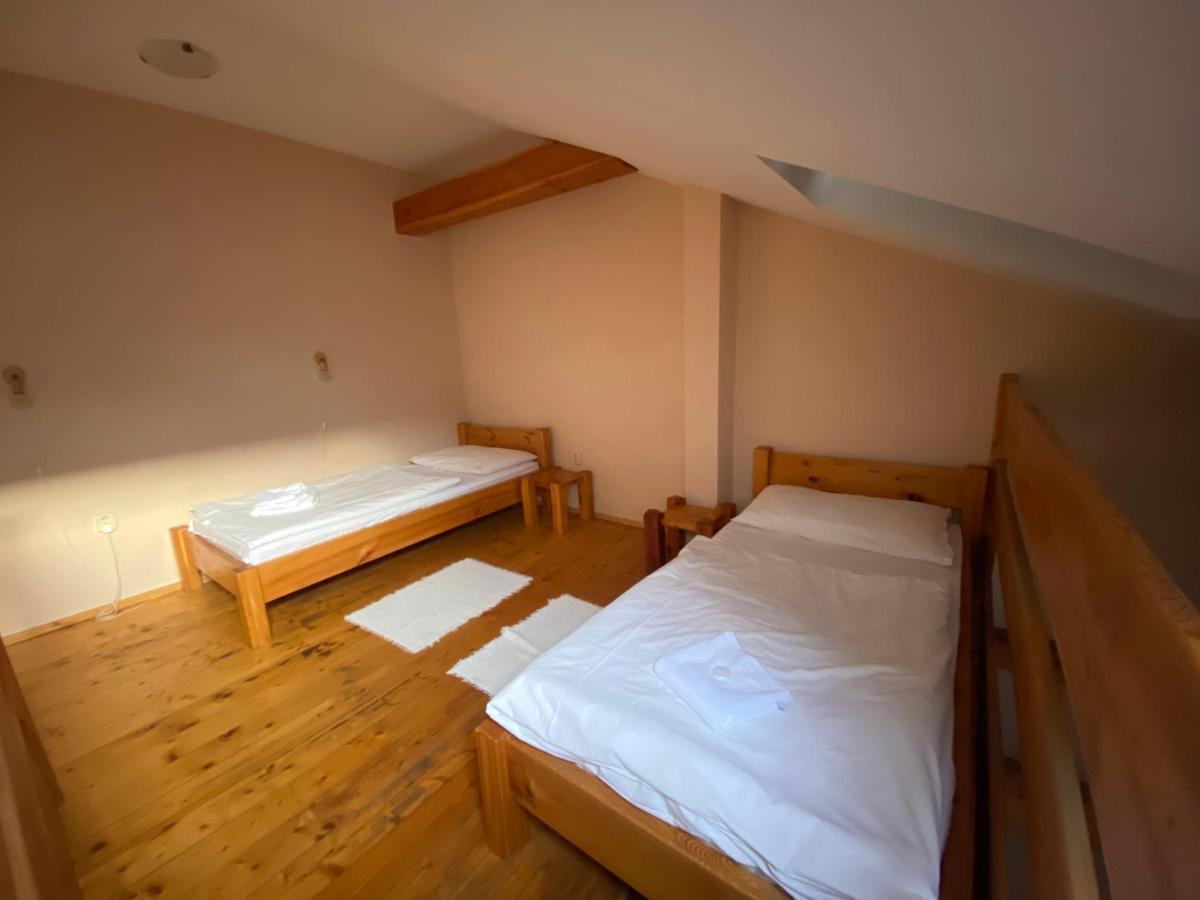 Hostel Caferazy Попрад Екстериор снимка