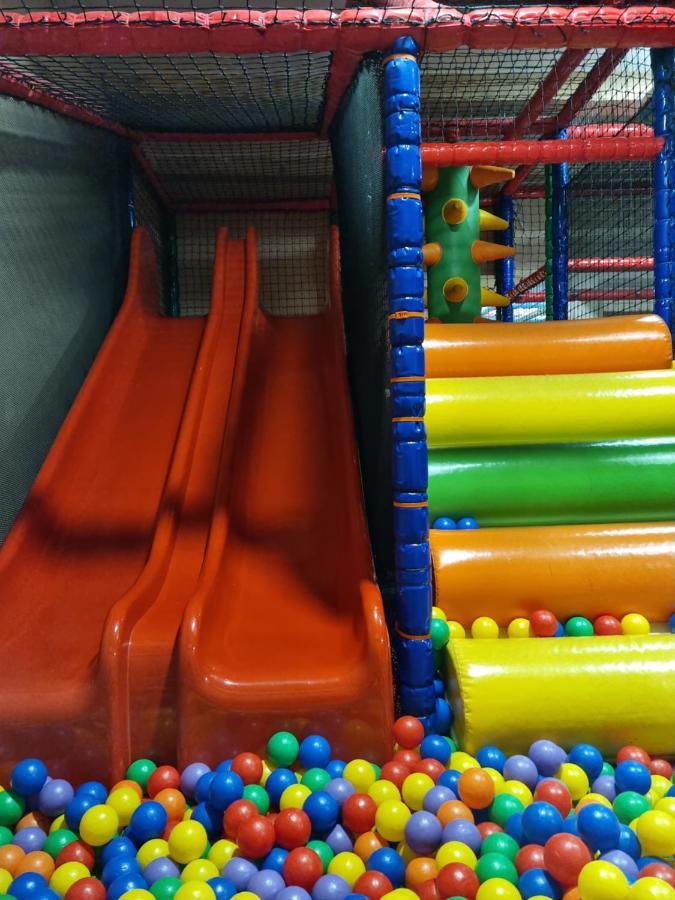 Hostel Caferazy Попрад Екстериор снимка